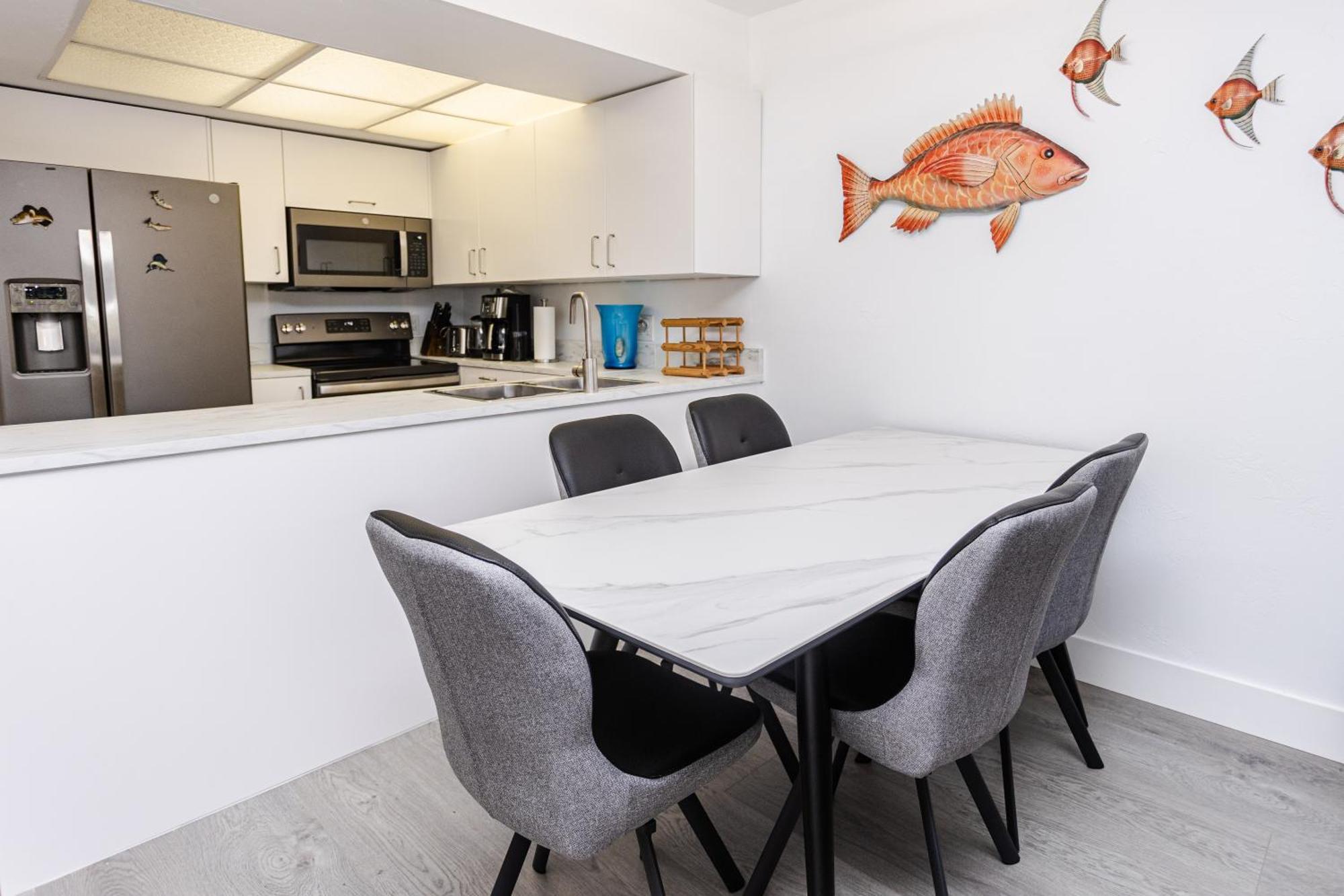 קלוויסטון Bass & Sun Condominium 2/2 Bedroom חדר תמונה